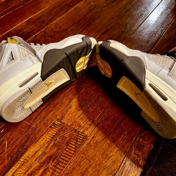 Nike Air Jordan 4 Retro SE (GS)- Like New - Picture 4 of 5